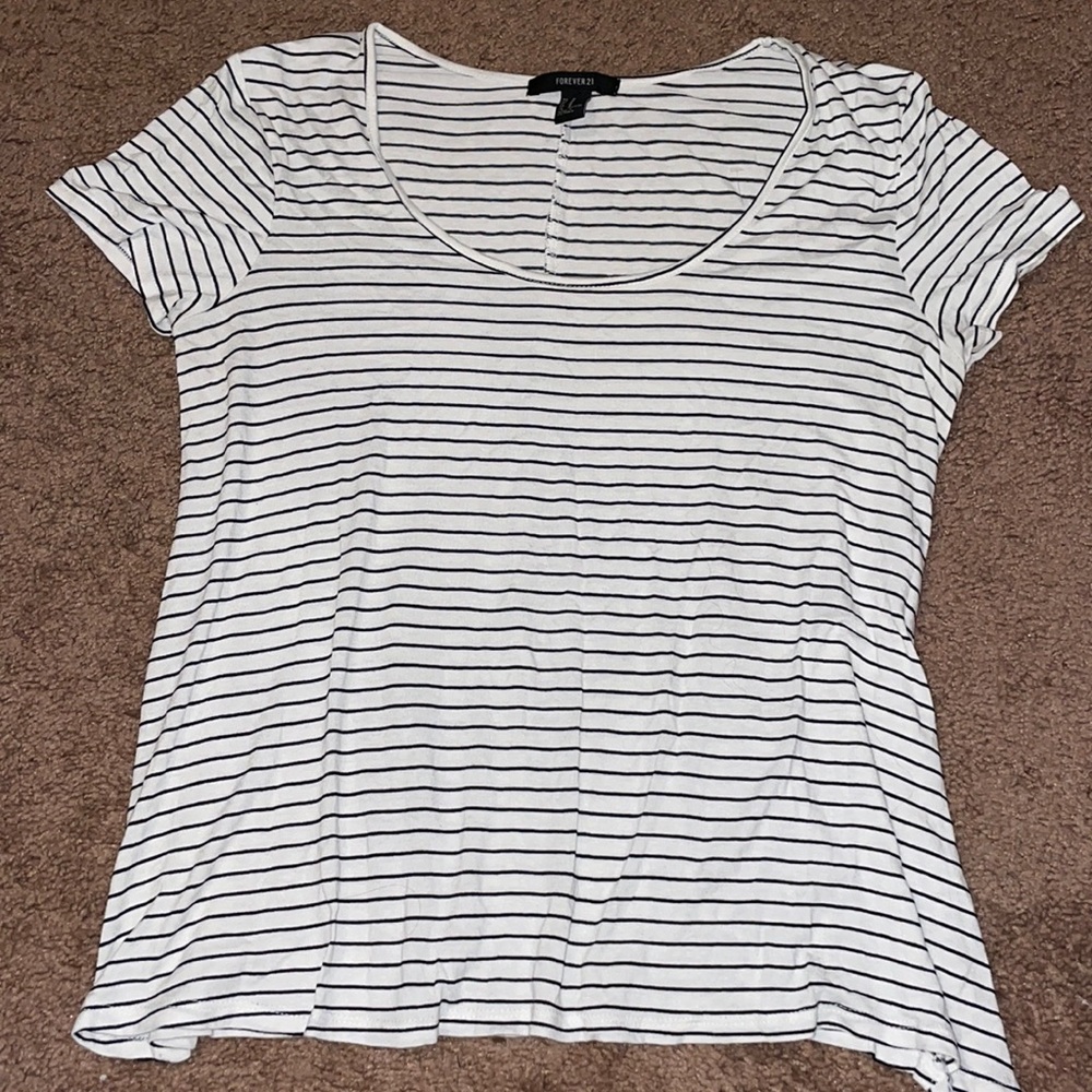 Forever21 stripped flowy tshirt